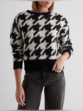 Express Black & White Houndstooth Fuzzy Crewneck Sweater